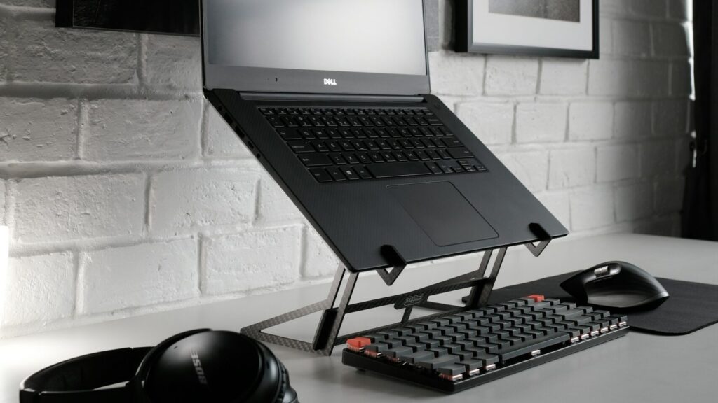 Do You Really Need a Laptop Stand? Pros and Cons laptops stand
